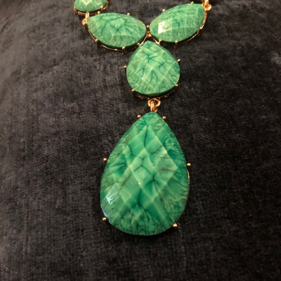 Amitra Singh turquoise necklace - Picture 2 of 2